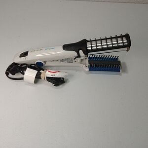 InStyler Wet to 2 Dry 1.25" Rotating Curling Iron & Heat ProtectorModel IS1001.1